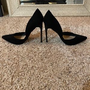Black heel